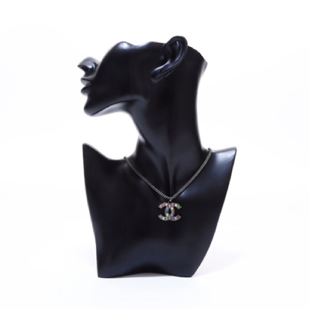 Chanel necklace like brand new-100% authentic